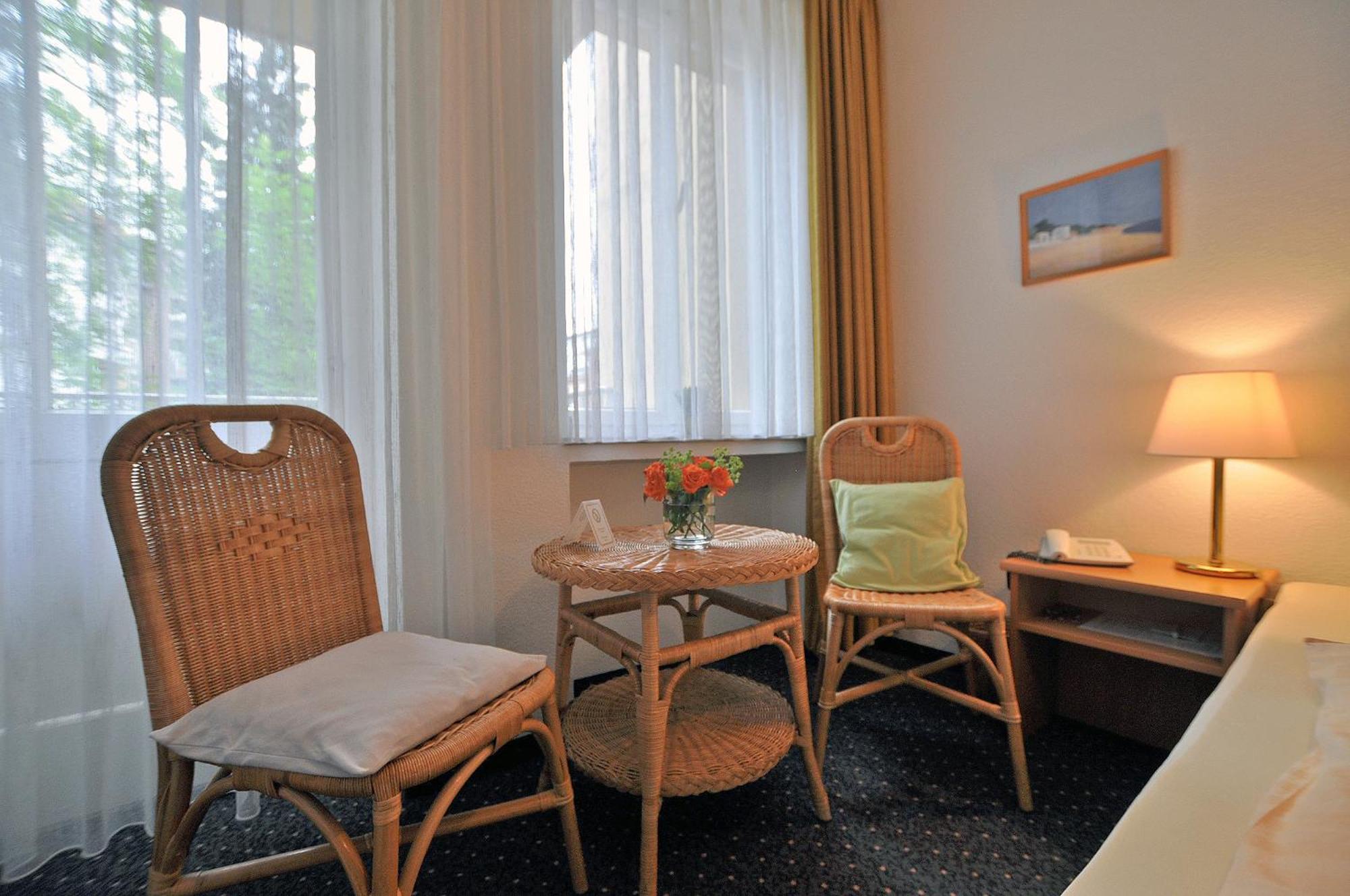 Hotel Am Ehrenhof Düsseldorf Exterior foto